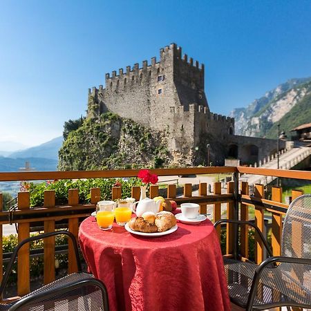 Hotel Antica Croce Tenno Esterno foto