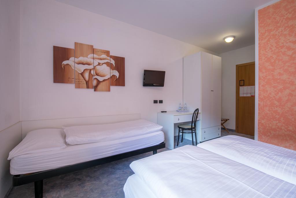 Hotel Antica Croce Tenno Esterno foto