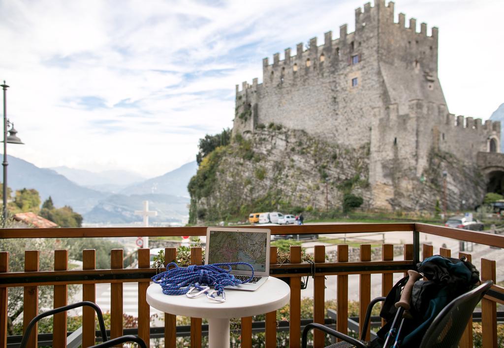 Hotel Antica Croce Tenno Esterno foto